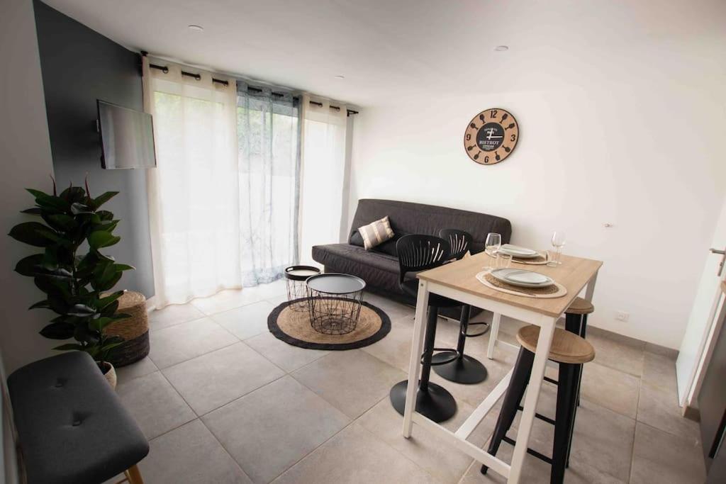 Apt T2 Neuf Terrasse Арль Экстерьер фото